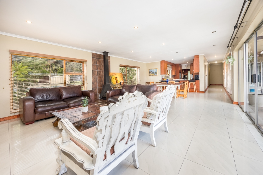 6 Bedroom Property for Sale in Elim Western Cape